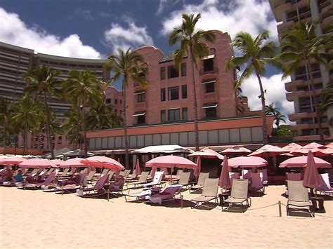 Inside the historic Royal Hawaiian hotel - TODAY.com