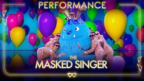 Monster Performs Pharell Williams Happy Full Performance Season 1 Ep2 The Masked Singer