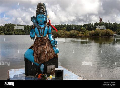 Statue Of Shiva Hindu God Sacred Crater Lake Grand Bassin Or Ganga