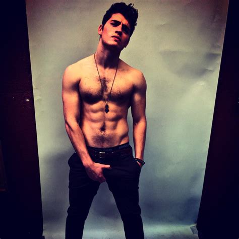 Gregg Sulkin Shirtless