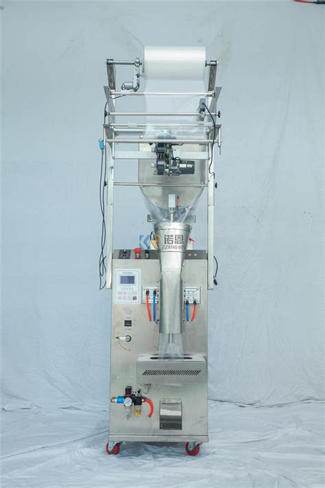 Potato Chips Banana Plantain Weighing Sachet Packaging Machine Nitrogen