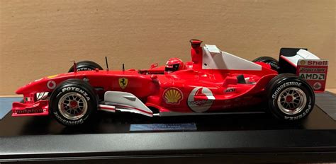 Hot Wheels Voiture De Course Miniature Scuderia Ferrari Marlboro F N