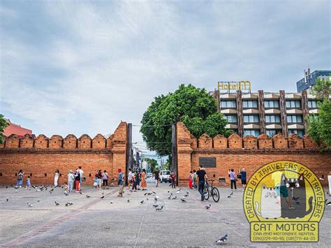 Tha Phae Gate Your Guide To Chiang Mais Historical Landmark