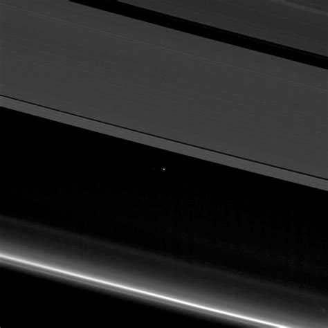 New Cassini Image Shows Earth And Moon Between Saturns Rings Scinews