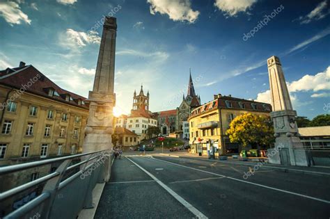 Vista De La Catedral De Lausana En Suiza 2023