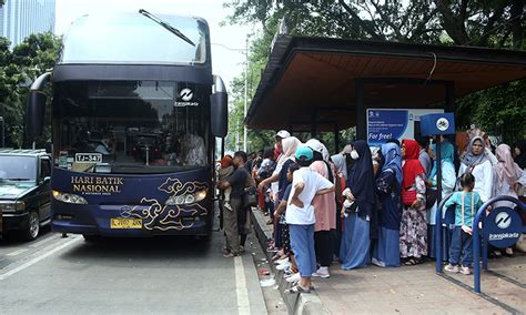 CARITAU Menparekraf Perkirakan Wisatawan Libur Nataru Meningkat