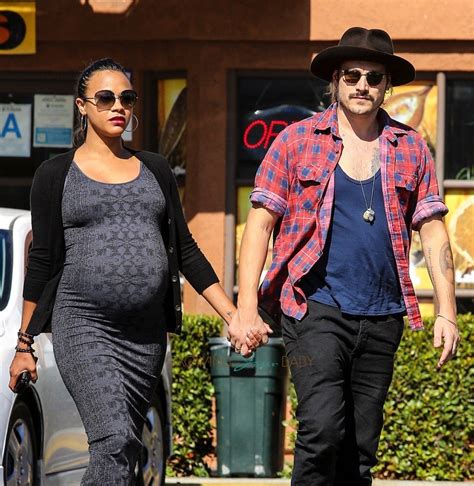 Pregnant Zoe Saldana and husband Marcus Perego out in LA - Growing Your ...