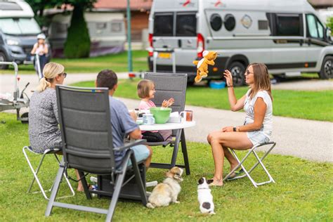 Campingdorf Hofer Online Buchen In Zell Am Ziller