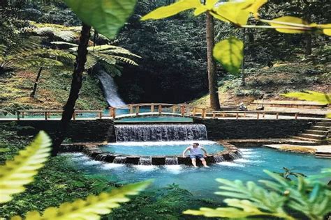 Curug Cipeuteuy Majalengka Keindahan Wisata Alam Di Kaki Gunung