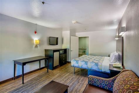 Motel 6 Arlington, TX Arlington | Bookonline.com