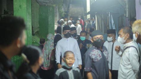 Bima Arya Safari Ramadan Tarling Sambil Bagikan Bantuan Dan Kartu BPJS