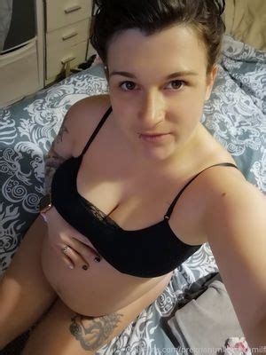 Pregnantgothmama Nude Leaks Onlyfans Fapomania