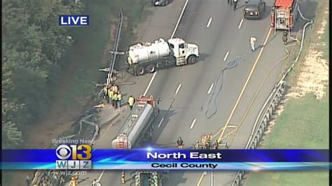 1 Dead Traffic Backed Up On I 95 After Tractor Trailer Overturns Youtube