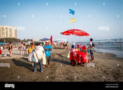 Acapulco Diamante Beach Stock Photo - Alamy