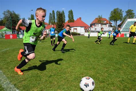 Szczecinek stolicą futbolu Gościmy finały wojewódzkie Pucharu Tymbarku