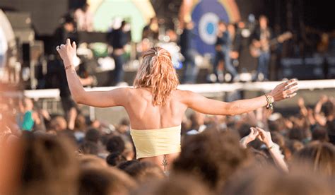 Jak Si Ubra Na Koncert Na Stadionie Praktyczne Wskaz Wki Kt Re