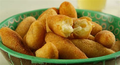 Bolinho De Mandioca E Queijo P Es E Salgados Receitas