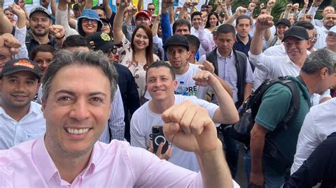 Daniel Quintero Se Unió A Manifestaciones En Medellín Para Apoyar Las Reformas Del Presidente