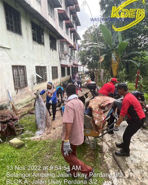 Kdeb Waste Management Program Gotong Royong Taman Sri Impian