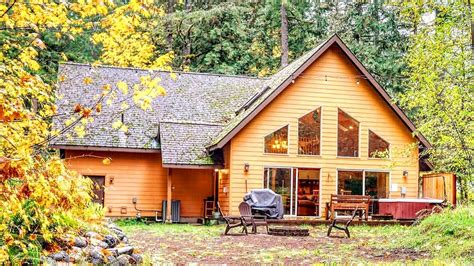 Nature Retreat Hot Tubs Game Room Tesla Charging Lovely Tiny House