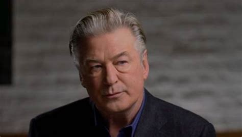 Tiro mortal no set Alec Baldwin não entregou celular à polícia Folha PE