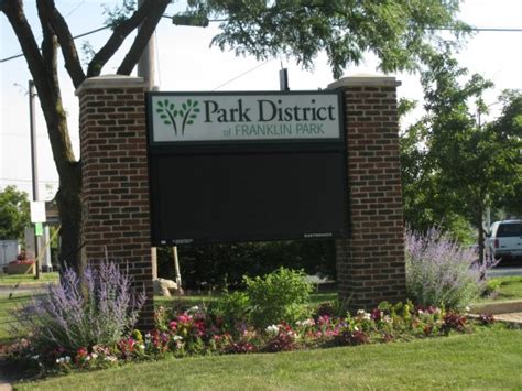 Upgraded Hawthorne Timber Parks Reopen In Franklin Park Chicago Tribune