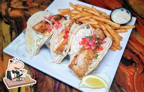 Skipper S Cove Bar Grill In Fort Pierce Restaurant Menu And Reviews