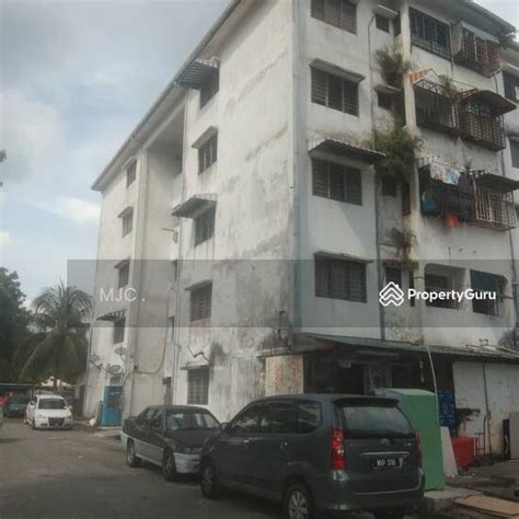 Blok E Flat Seksyen 1 Bandar Teknologi Kajang Jalan 1 18 Bandar