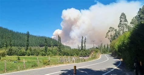 Ordenan Evacuar Sectores De Coronel Por Reactivación De Incendio Santa Ana