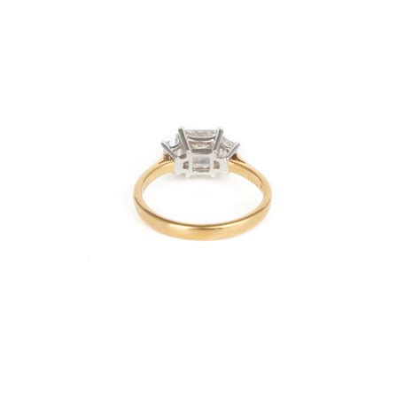 18ct Yellow Gold Three Stone Diamond Ring - FJ Zelley