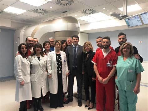 Inaugurato Nuovo Acceleratore Lineare Radioterapia Ospedale E Castello