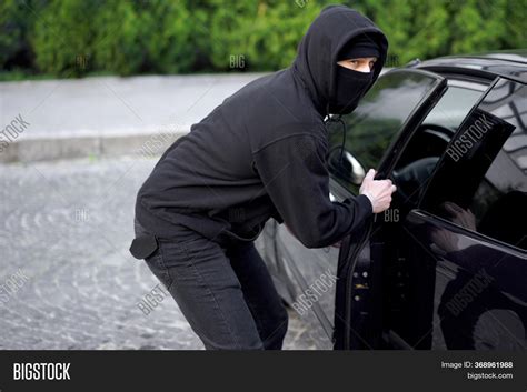 Car Thief