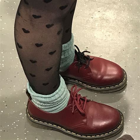 Pin By Monilovesol On Dr Martens Outfits Oxford Shoes Outfit Red