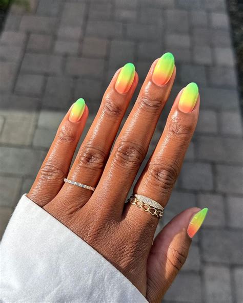 Summer Ombre Nails To Show Off This Season The Everygirl