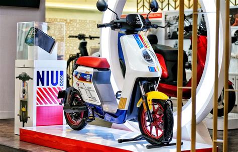 Motor Listrik Niu Kolaborasi Dengan Gundam Jagat Gadget