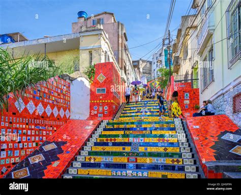 La Escadaria Selarón una escalera creada por el artista chileno Jorge