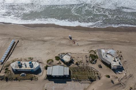 La Renovación Del Frente Marítimo De Pinamar Por Qué Hay Paradores Que Aún Se Resisten Al