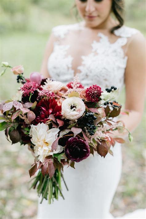 A Burgundy Lovefest That You'll Have to See to Believe | Dahlia and