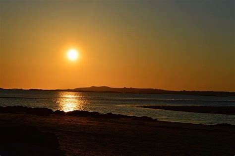 Sunset At Rhosneigir Beautiful Sunset Beach Wales Sunset Beach