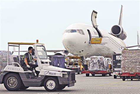 航空業外勞上限6300 涉10工種 小巴客車招1700司機 須培訓及考牌 港澳新聞 時事焦點 公仔箱論壇 Powered