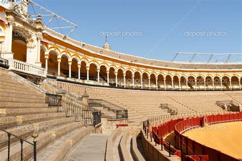 Plaza de Toros in Seville, Spain — Stock Photo © citylights #28002781