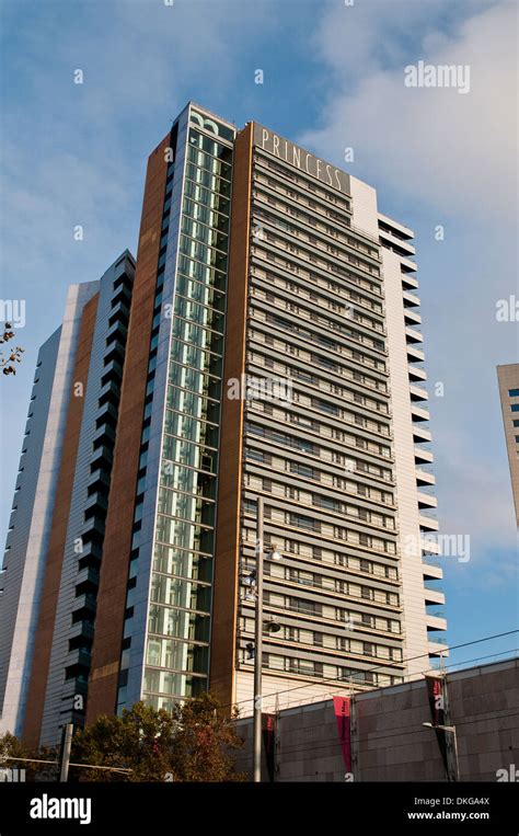 Avenida diagonal hi-res stock photography and images - Alamy