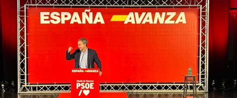 Zapatero carga contra la desfachatez y la desvergüenza del PP por