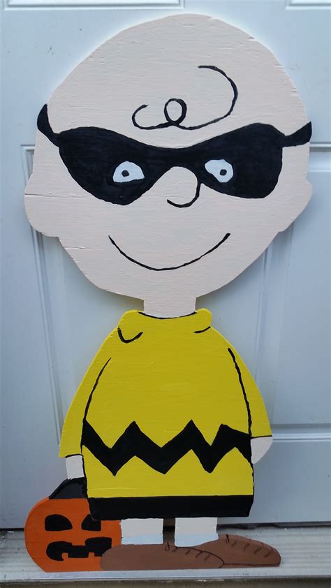 Charlie Brown Halloween Decor - MDRM