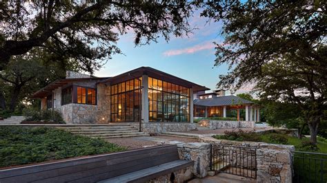 See Inside the Most Stylish Modern Homes in Texas | Architectural Digest