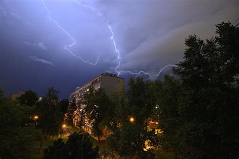 Slobodna Dalmacija Split Za Vikend Opet U Crvenom Izdano