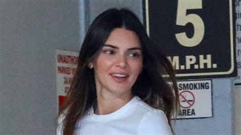 Kendall Jenner Goes Braless And Flashes Her Nipples In Tight White T