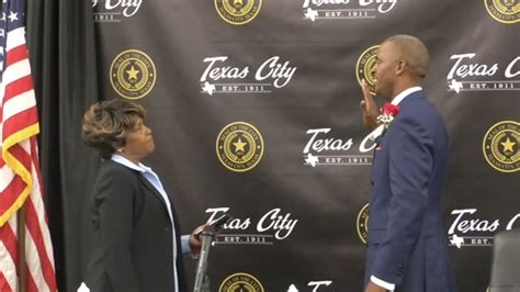 2020 Elections Texas Citys First Black Mayor Dedrick Johnson Sworn