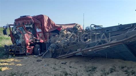 Accidente Fatal Dos Camiones Impactaron En La Autopista Rosario Santa Fe