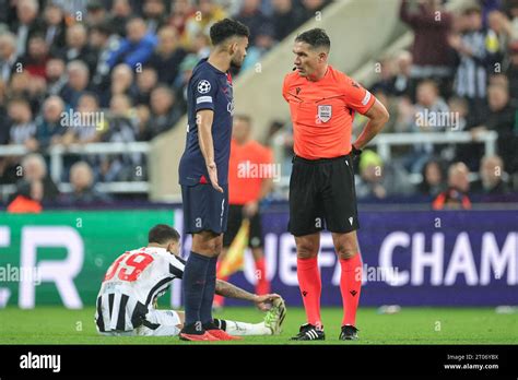 Gon Alo Ramos Of Paris Saint Germain Talks To Referee Istvan Kovacs